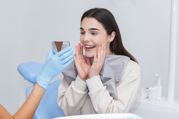 Chipped Tooth Treatment Options From A Cosmetic Dentist